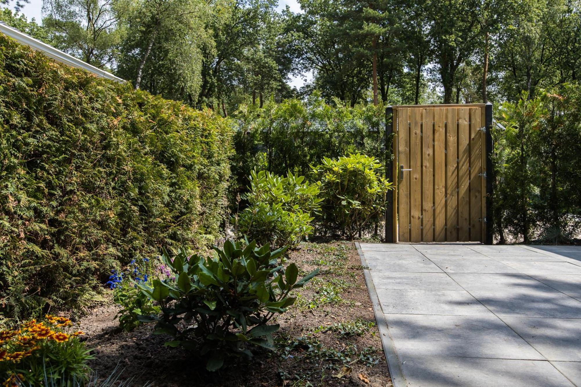 Veluwe Hoenderloo Luxury Chalet With Private Sauna And Hot Tub - Swimming Pool Tennis Court Supermarket Bowling Alley Theatre And Entertainment For Children Bagian luar foto