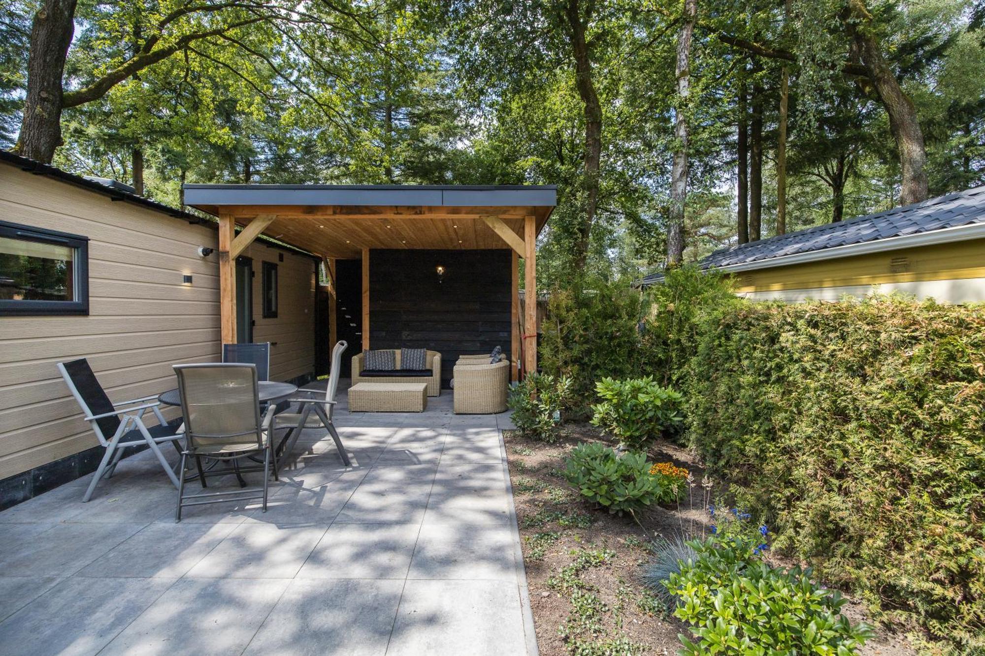 Veluwe Hoenderloo Luxury Chalet With Private Sauna And Hot Tub - Swimming Pool Tennis Court Supermarket Bowling Alley Theatre And Entertainment For Children Bagian luar foto