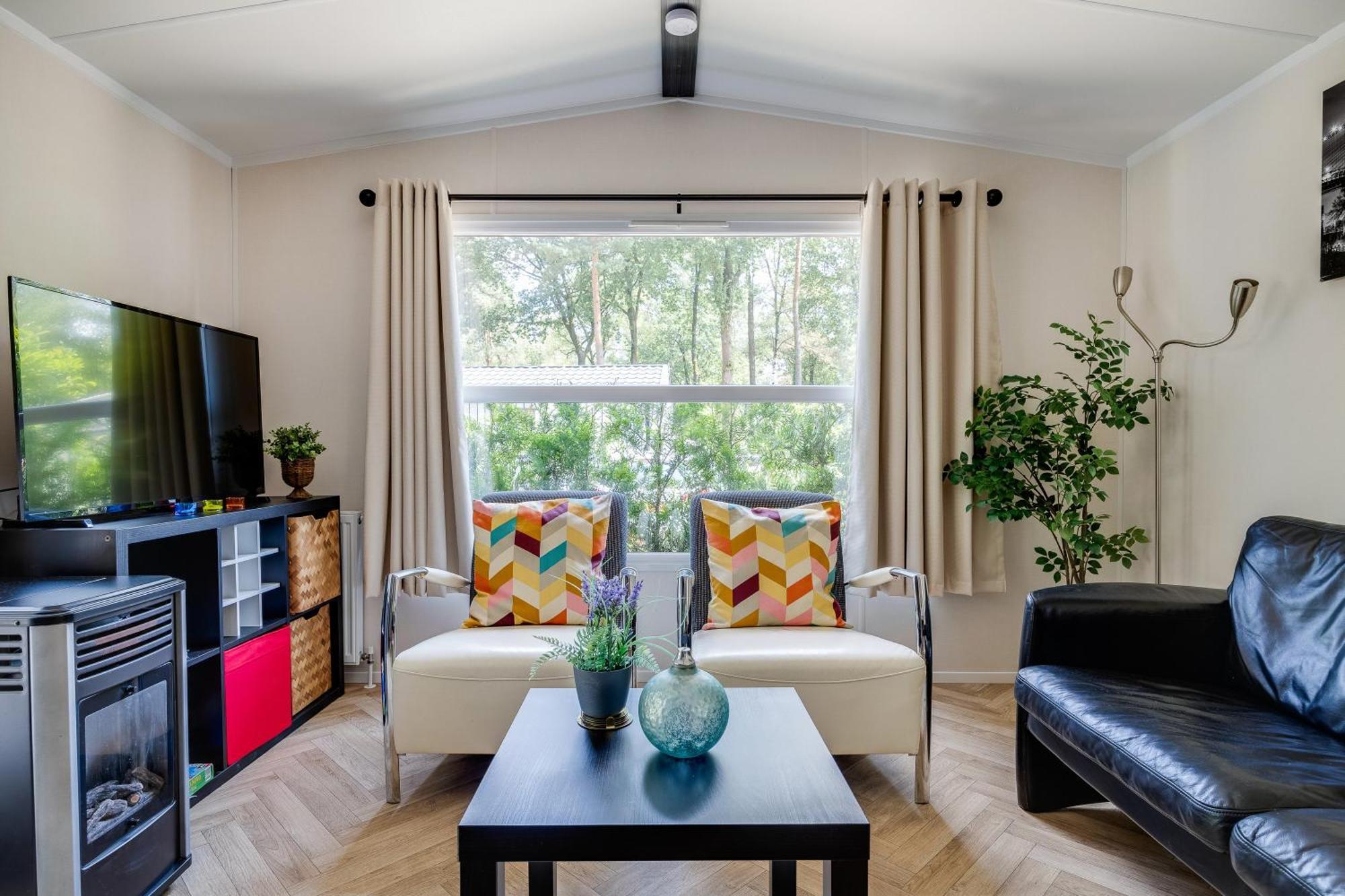 Veluwe Hoenderloo Luxury Chalet With Private Sauna And Hot Tub - Swimming Pool Tennis Court Supermarket Bowling Alley Theatre And Entertainment For Children Bagian luar foto
