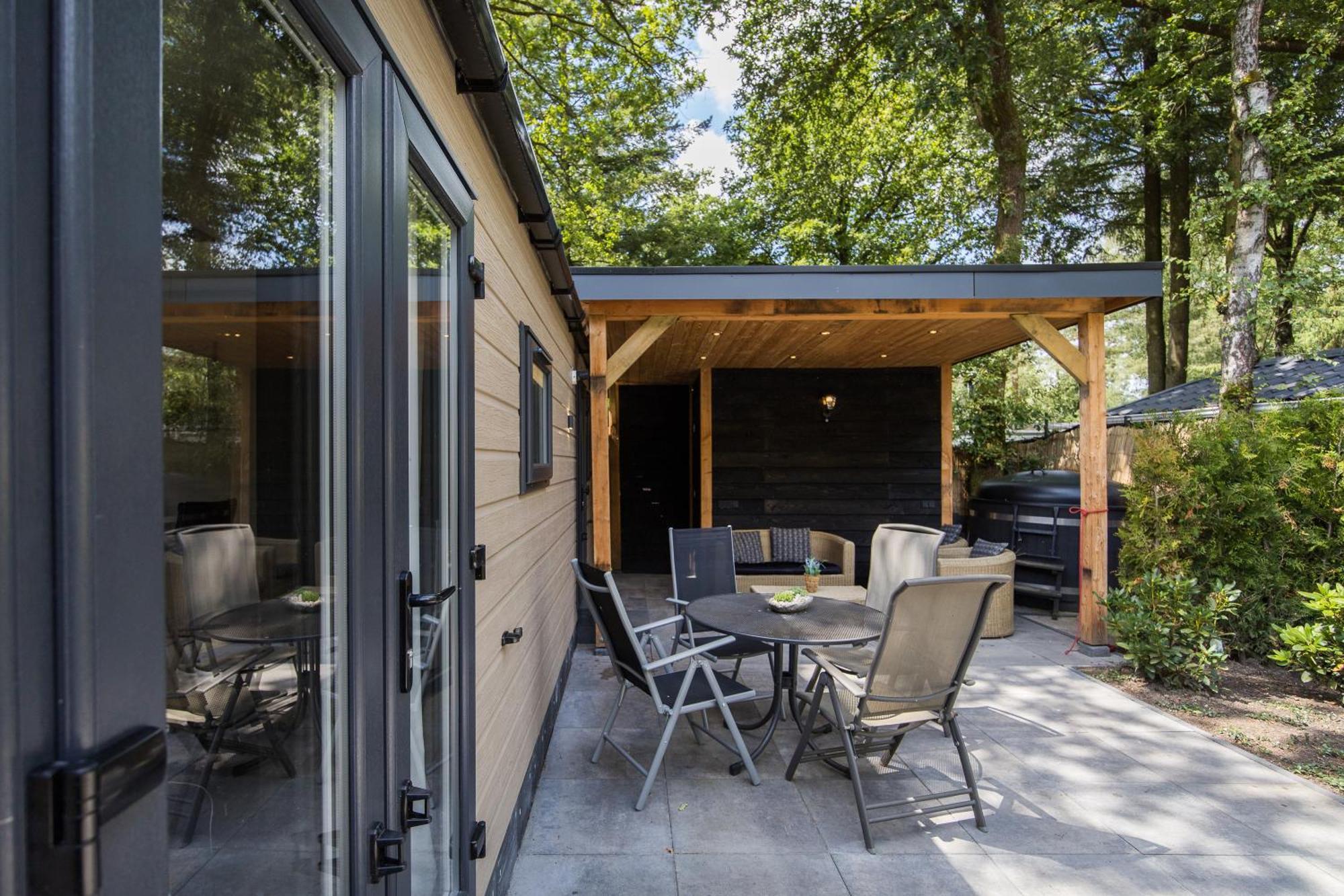 Veluwe Hoenderloo Luxury Chalet With Private Sauna And Hot Tub - Swimming Pool Tennis Court Supermarket Bowling Alley Theatre And Entertainment For Children Bagian luar foto