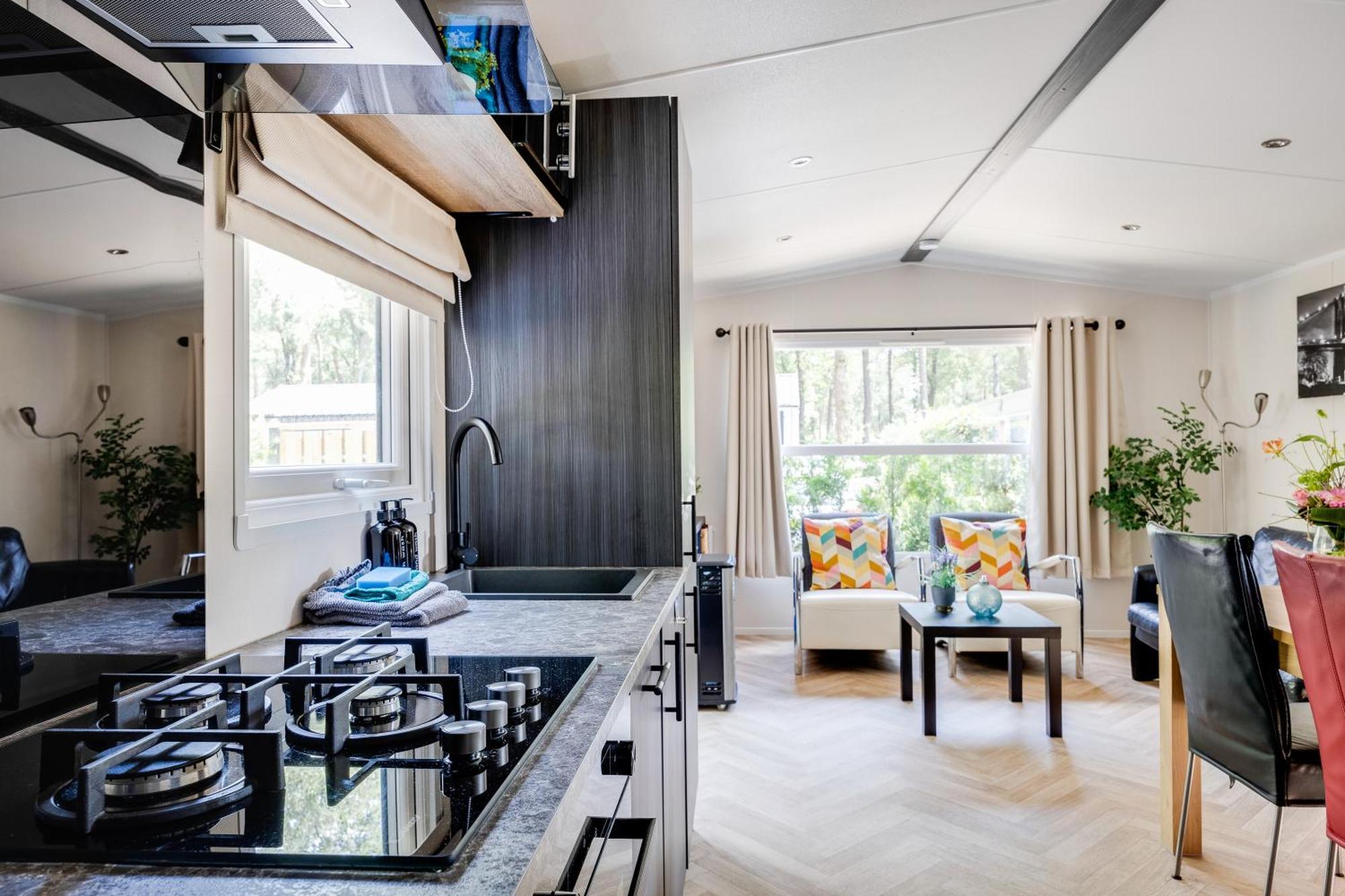 Veluwe Hoenderloo Luxury Chalet With Private Sauna And Hot Tub - Swimming Pool Tennis Court Supermarket Bowling Alley Theatre And Entertainment For Children Bagian luar foto