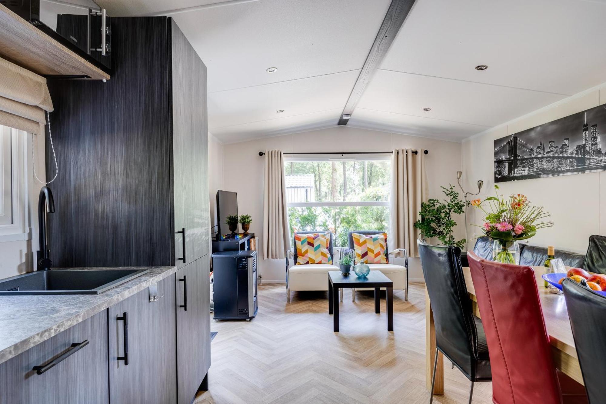 Veluwe Hoenderloo Luxury Chalet With Private Sauna And Hot Tub - Swimming Pool Tennis Court Supermarket Bowling Alley Theatre And Entertainment For Children Bagian luar foto